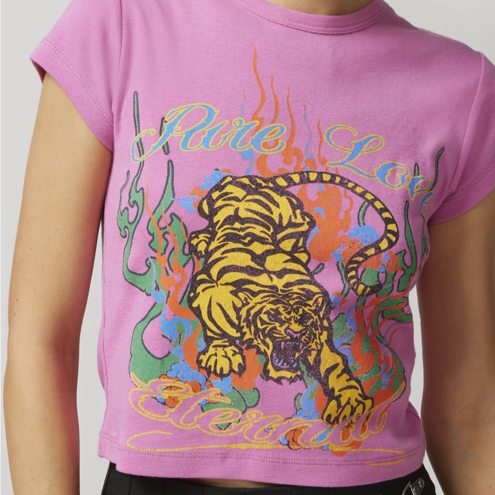 Graphic baby tee